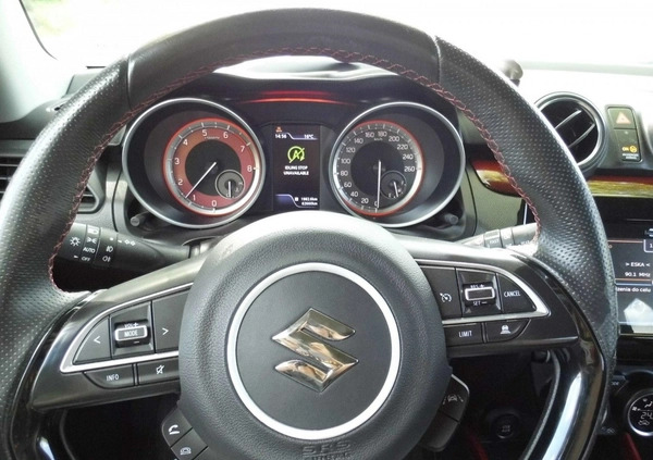 Suzuki Swift cena 63900 przebieg: 65000, rok produkcji 2019 z Łódź małe 79